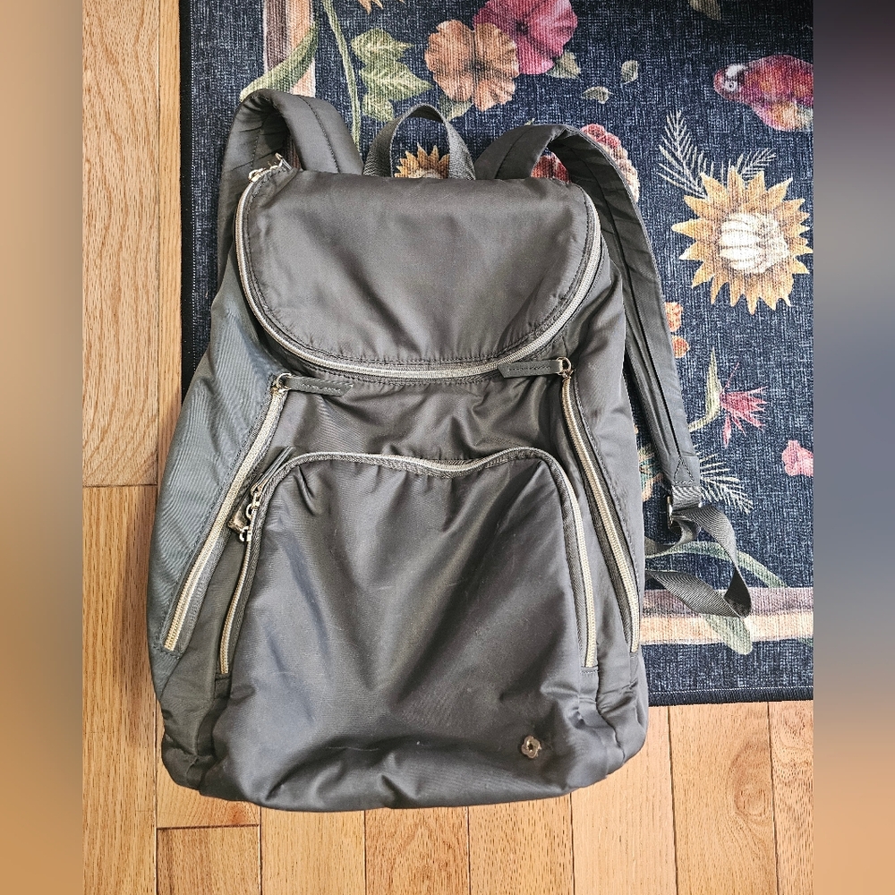Samsonite Mobile Solution Deluxe Backpack